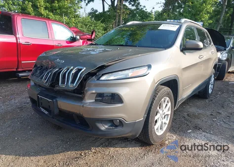 2017 Jeep Cherokee Latitude 4X4 z USA, uszkodzony, nr VIN 1C4PJMCSXHW622503